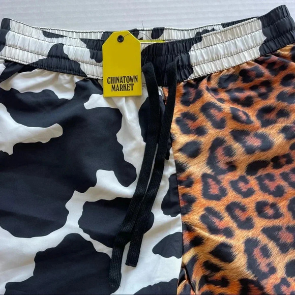 All Over Animal Print Shorts Chinatown Market Men size Small New - Picture 2 of 8